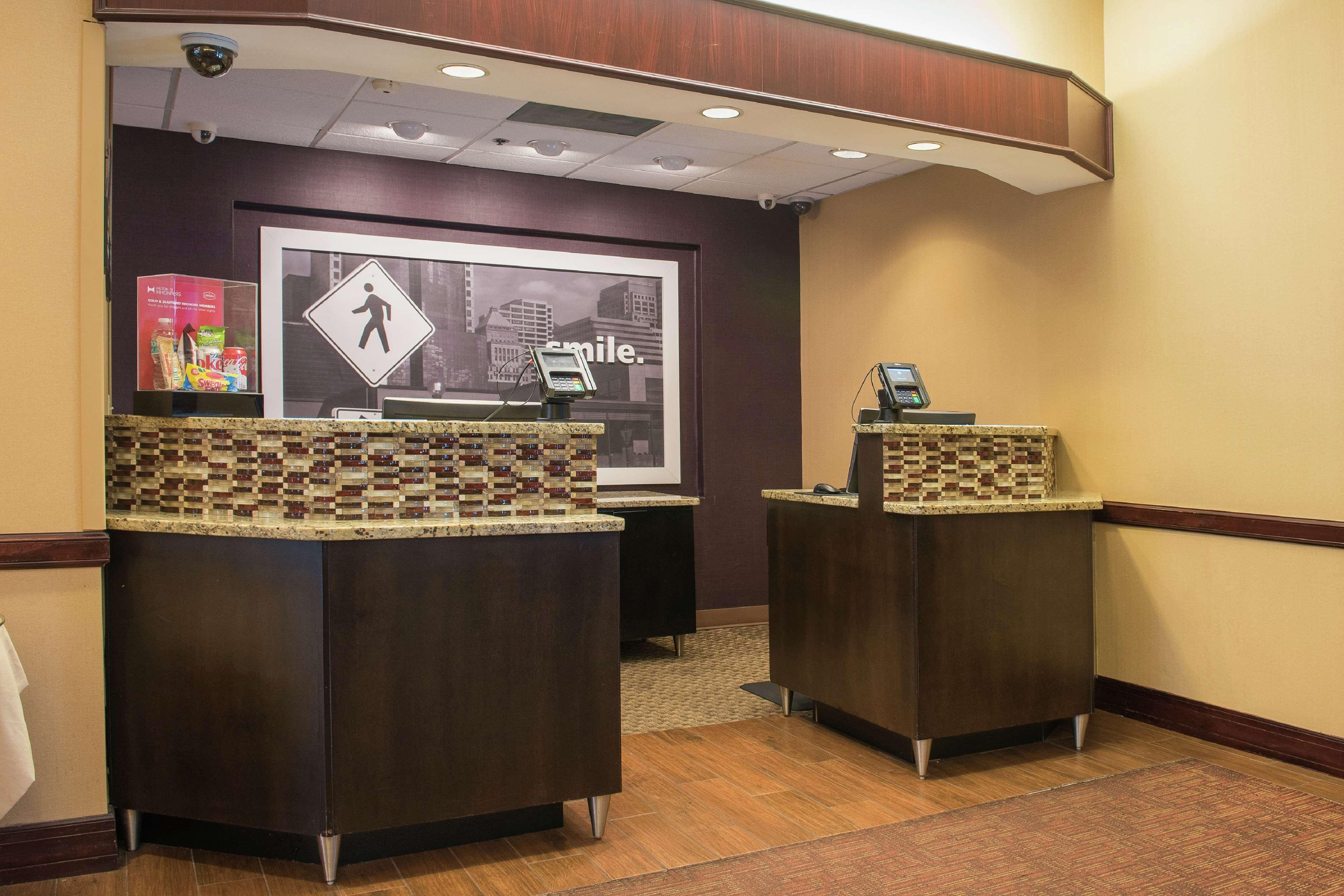 Hampton Inn & Suites Tampa-North Bagian luar foto